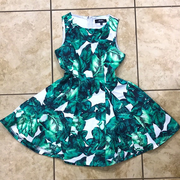 “Leaf It To Chance” Tropical PalmLeaf Skater Dress - Picture 8 of 12